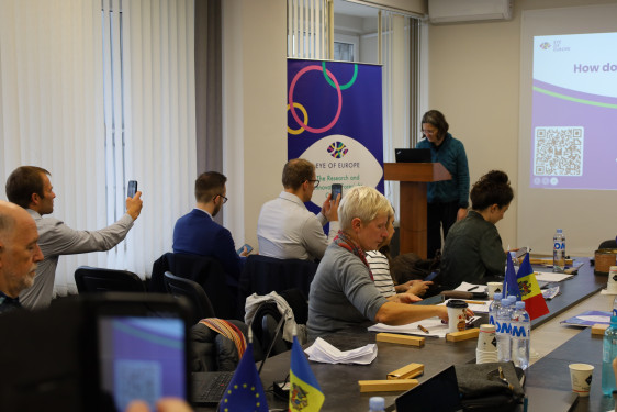 Nová publikace ukazuje, jak vzájemné učení posiluje foresight v evropské politice výzkumu a inovací