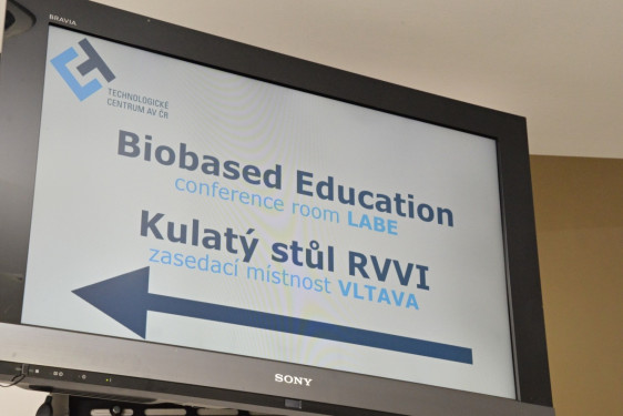 Kulaté stoly mezi poskytovateli a příjemci podpory ve výzkumu